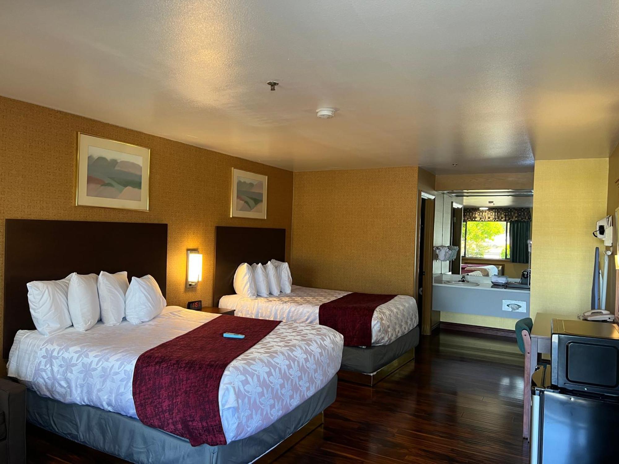 Americas Best Value Inn Phoenix Medford Kültér fotó