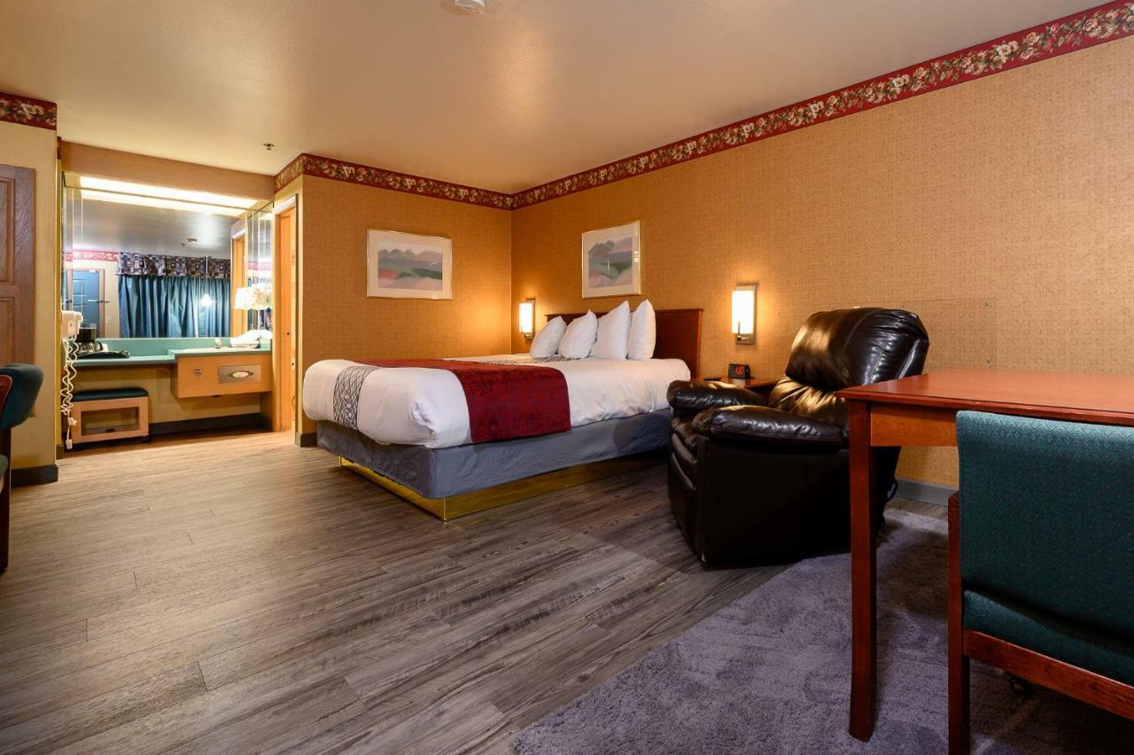 Americas Best Value Inn Phoenix Medford Kültér fotó